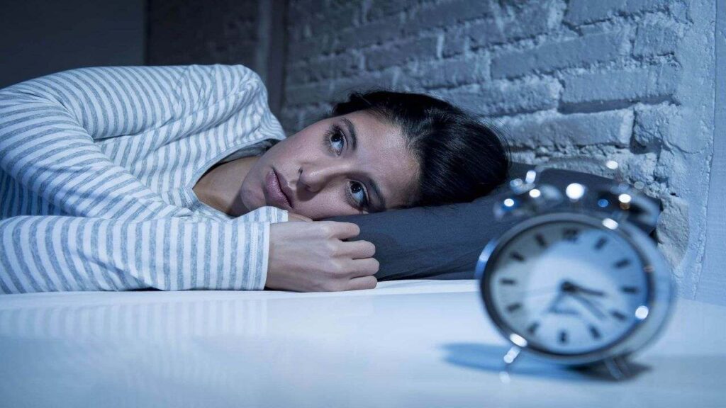 Health: If you have a habit of staying up late at night, change it today, this may cause damage