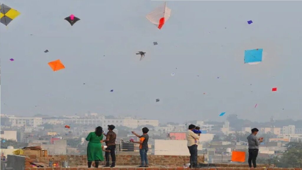 Sky war of kites will be held in Surat during the weekend