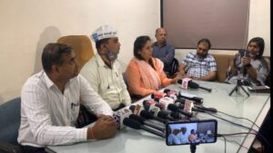 AAP to announce WhatsApp number to know people's opinion on tax increase on people of Surat