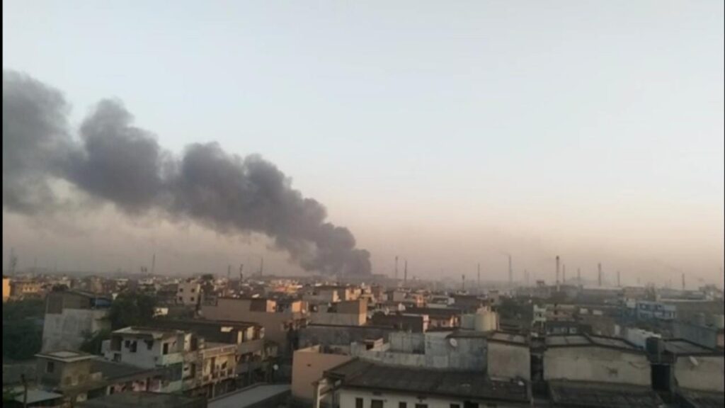 Smoke from the massive fire at Pratik Dyeing Mill in Pandesara was seen far and wide.