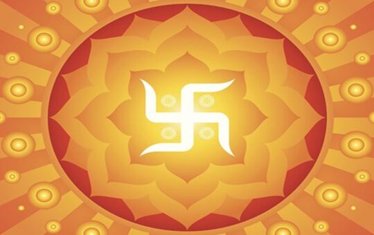 Do you know the importance of swastika in Hinduism? The real reason is stated in the Rigveda