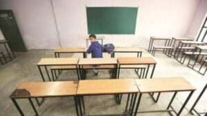 There is a shortage of teachers in primary schools in Gujarat