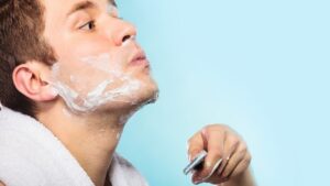 Apply these things on the face after shaving: It will reduce the irritation on the face