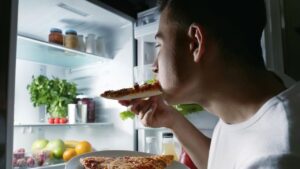 Avoid this mistake if you have a habit of eating food kept in the fridge