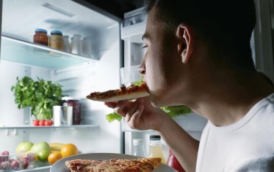 Avoid this mistake if you have a habit of eating food kept in the fridge