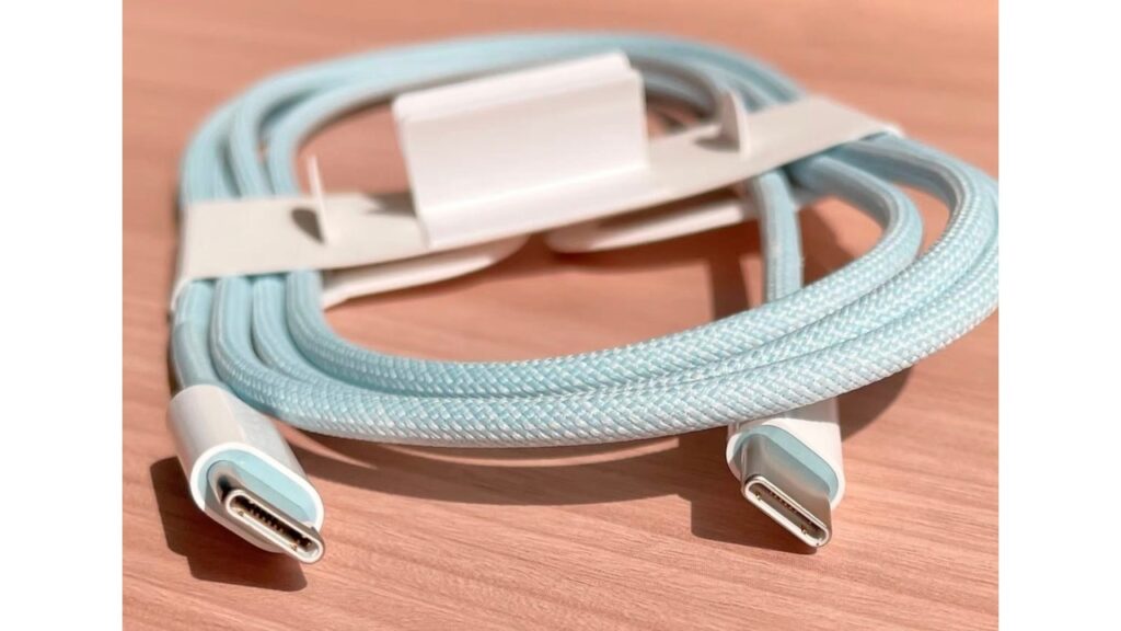 iPhone will not charge with another color cable? Know what is the truth?