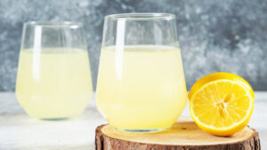 Benefits of drinking lemon water on an empty stomach: Read it once