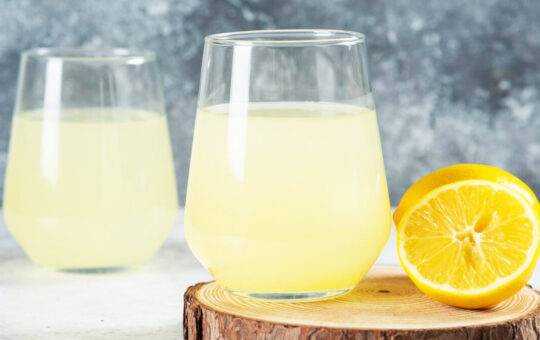 Benefits of drinking lemon water on an empty stomach: Read it once