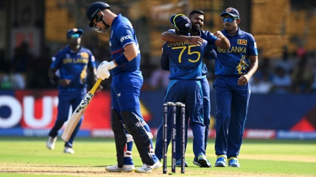 Sri Lanka also beat England badly: finished the match in 26 overs